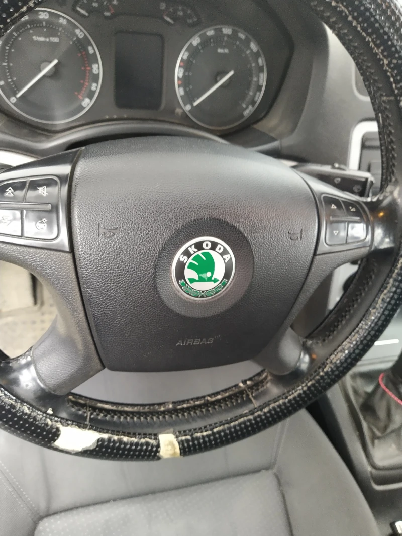 Skoda Octavia 1.9, снимка 8 - Автомобили и джипове - 53449522