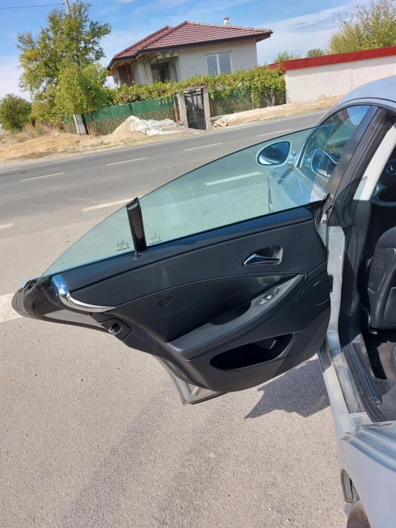 Mercedes-Benz CLS 500 Газ-бензин, снимка 12 - Автомобили и джипове - 53475106