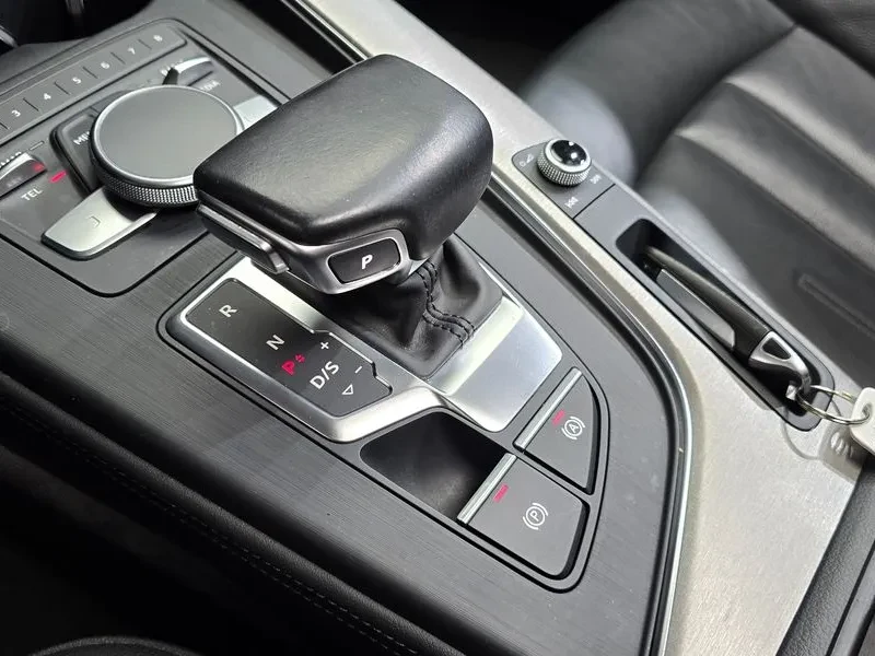Audi A4 45 Tfsi Quattro Premium, снимка 9 - Автомобили и джипове - 55816712
