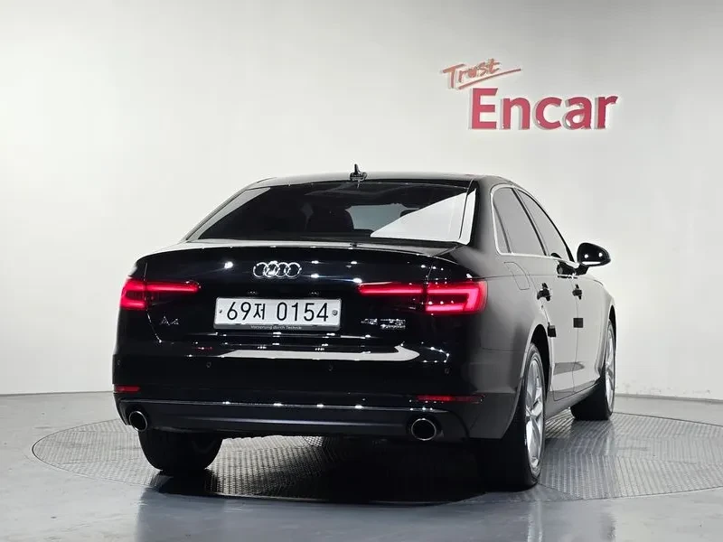 Audi A4 45 Tfsi Quattro Premium, снимка 4 - Автомобили и джипове - 55816712