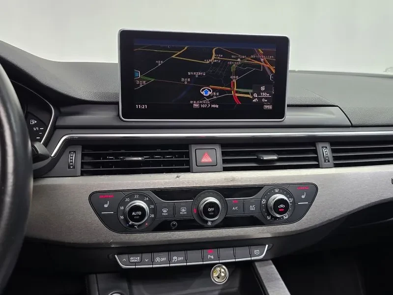 Audi A4 45 Tfsi Quattro Premium, снимка 12 - Автомобили и джипове - 55816712