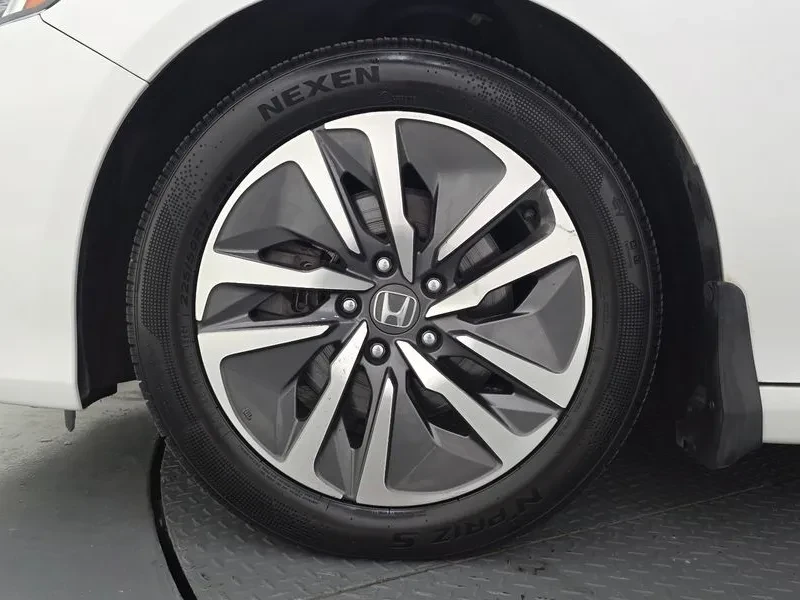 Honda Accord 2.0 Hybrid Touring, снимка 10 - Автомобили и джипове - 55985304