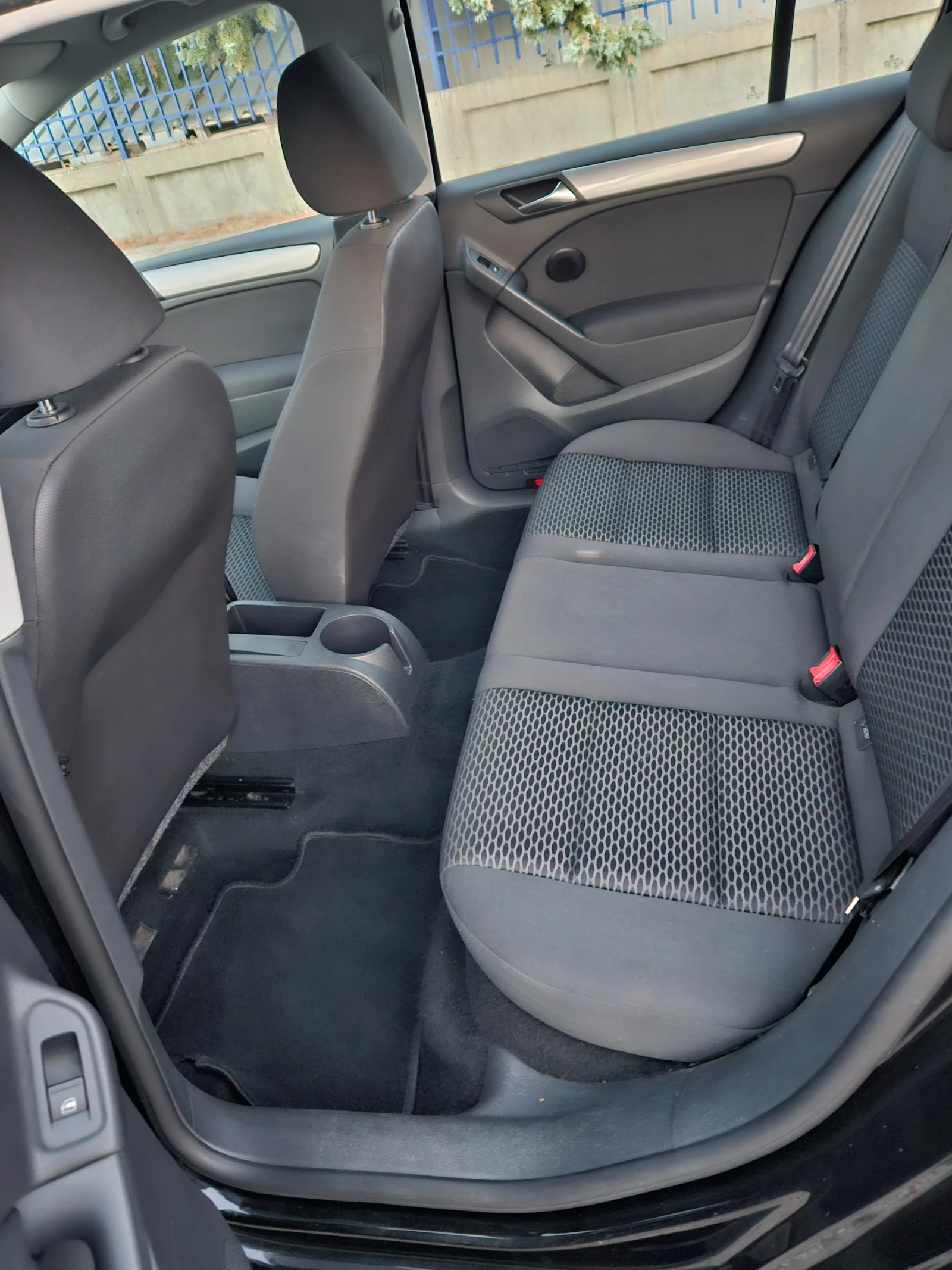 VW Golf 1.6 TDI EURO5 | Mobile.bg � ����������� 12