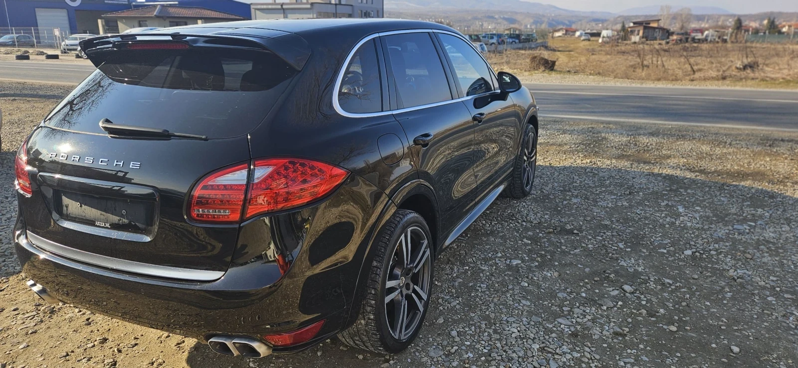 Porsche Cayenne 4.2TDI Ceramic - изображение 3