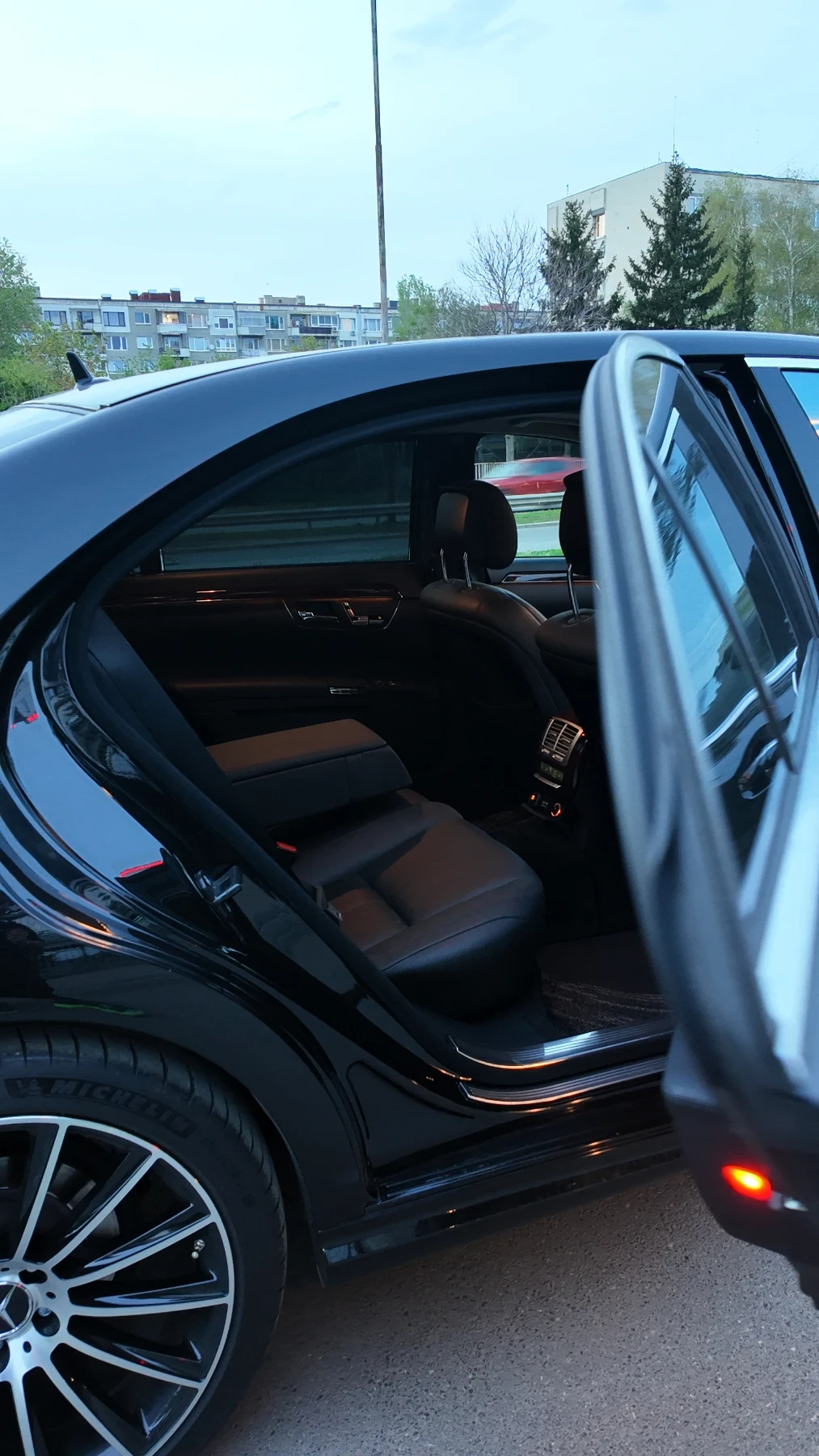 Mercedes-Benz S 500 85000 km  - изображение 8