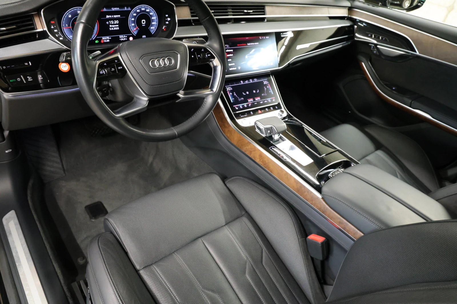 Audi A8 50TDI Quattro - изображение 8