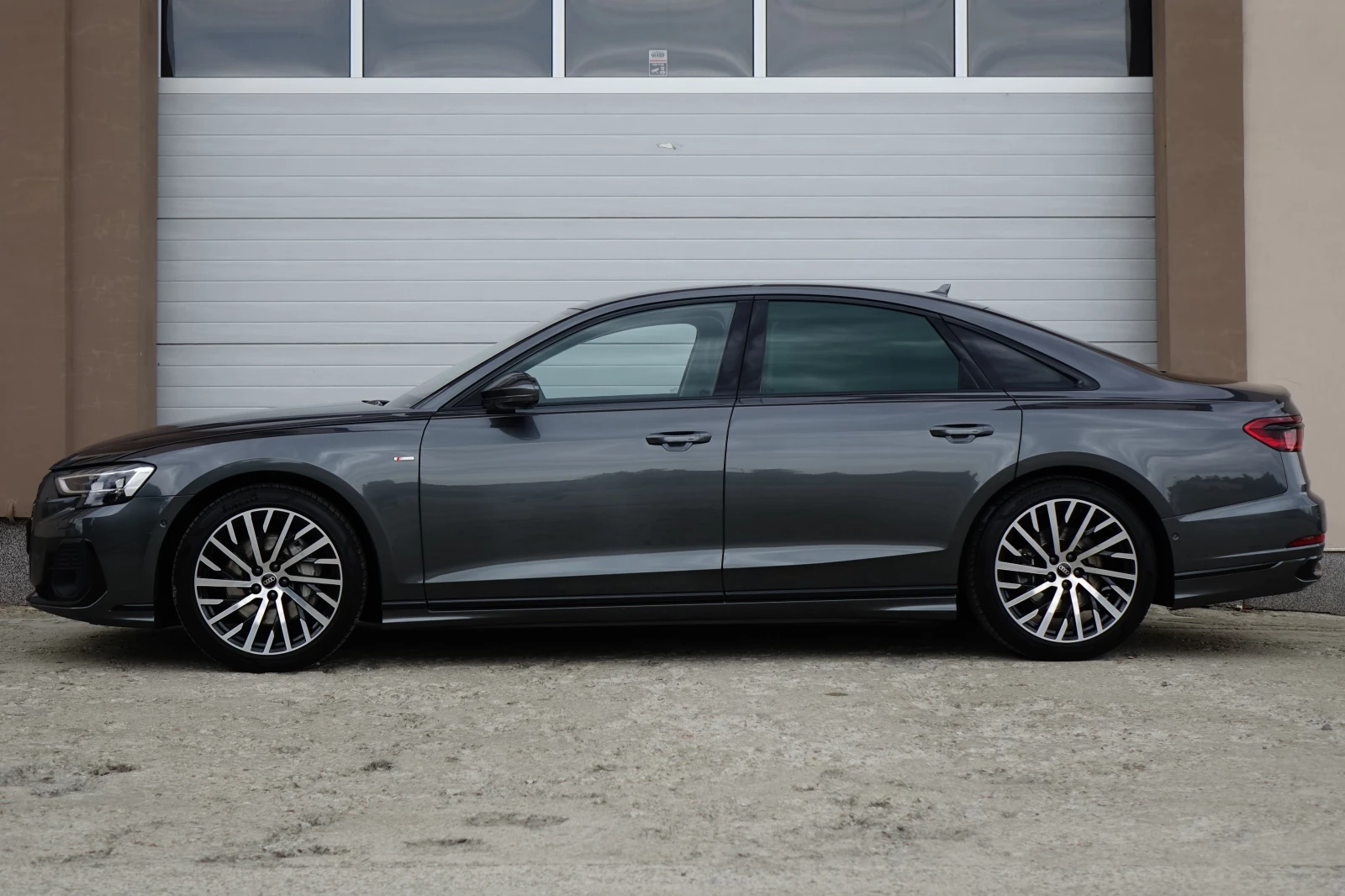 Audi A8 50TDI* FACELIFT* B&O* 360* OLED LIGHTS*  - изображение 3