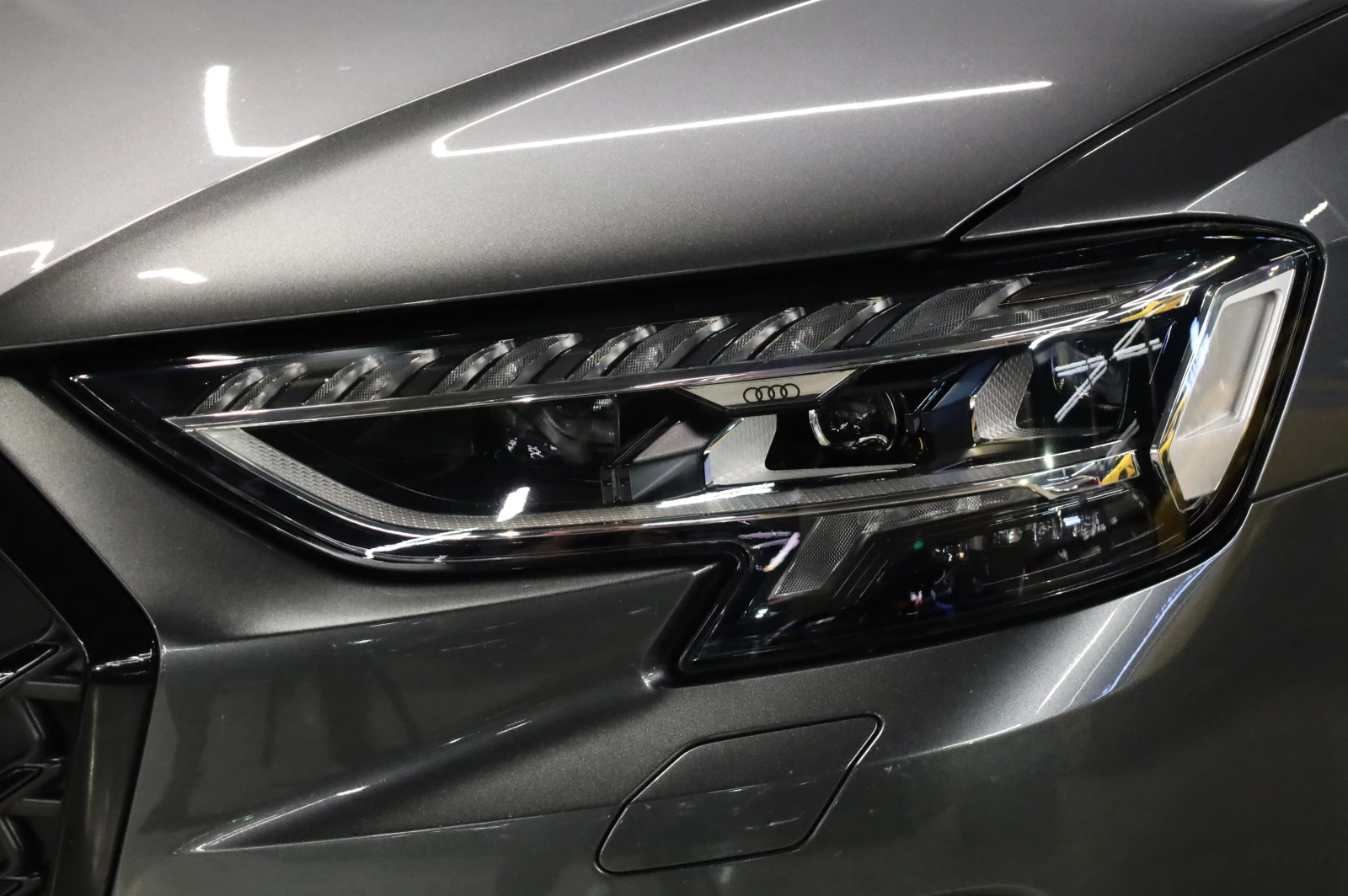 Audi A8 50TDI* FACELIFT* B&O* 360* OLED LIGHTS* , снимка 4 - Автомобили и джипове - 51485009