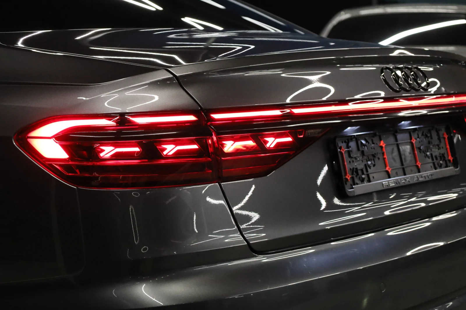 Audi A8 50TDI* FACELIFT* B&O* 360* OLED LIGHTS* , снимка 9 - Автомобили и джипове - 51485009