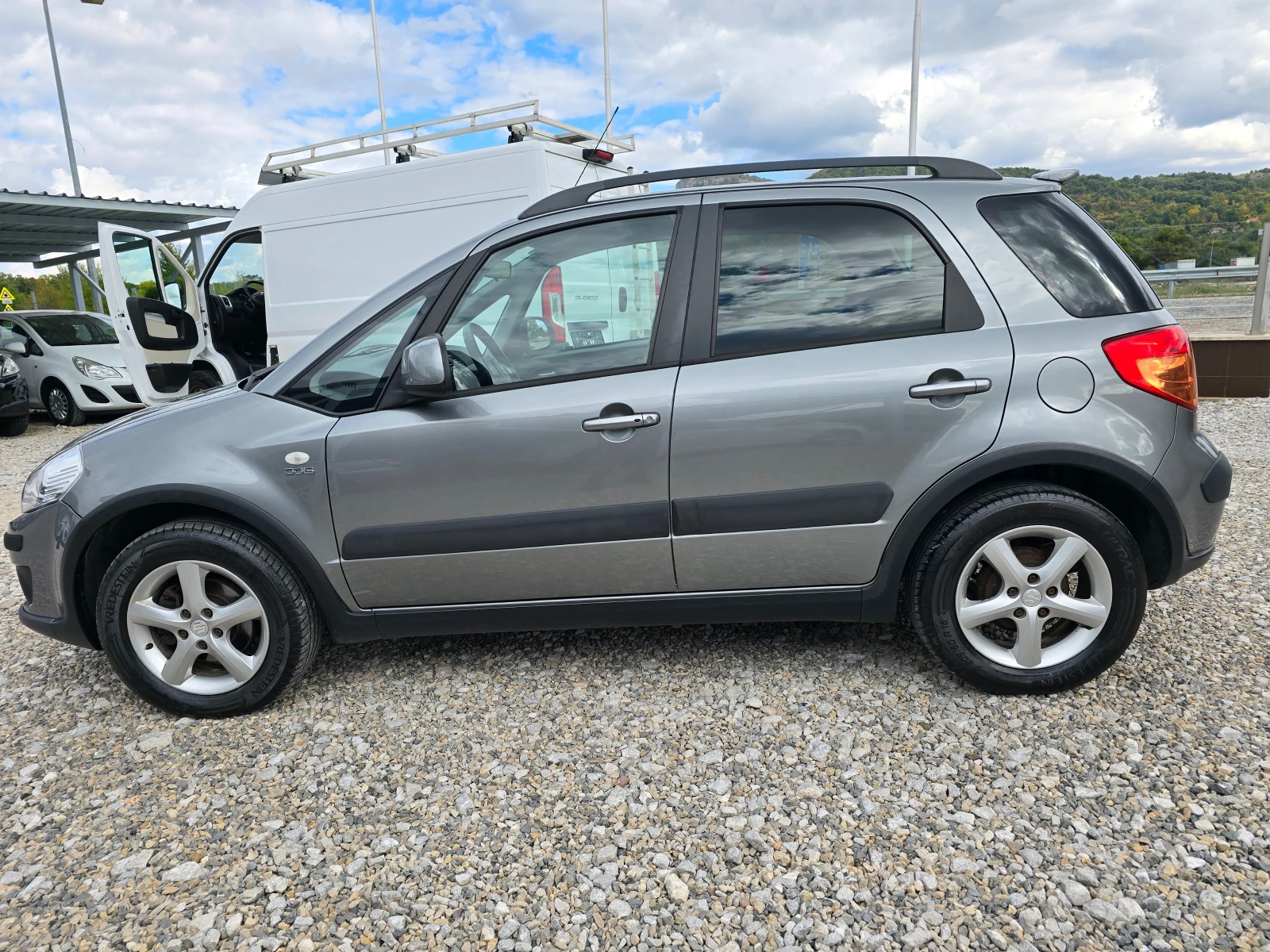 Suzuki SX4 1.9DDiS 4x4 ! ! КЛИМАТИК - изображение 2