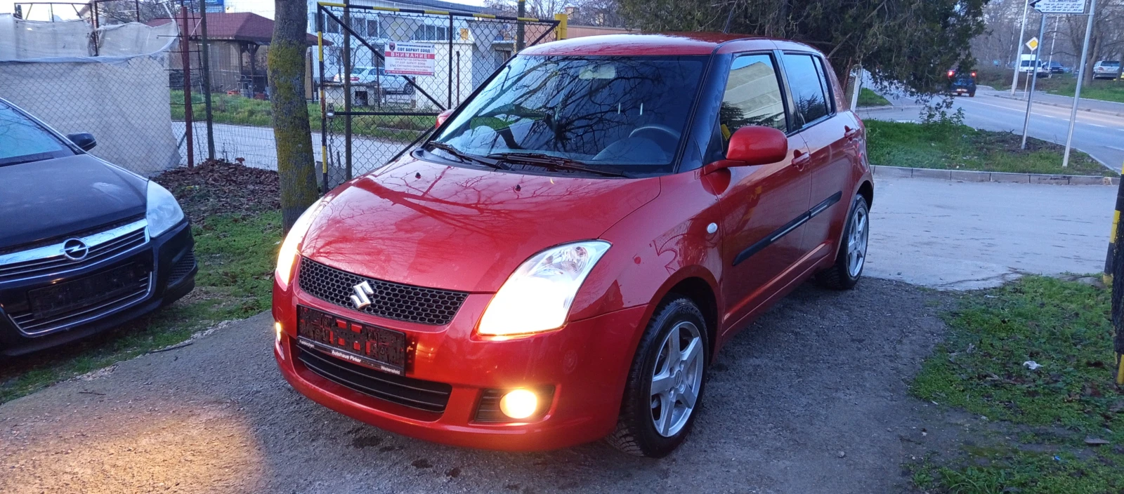 Suzuki Swift 1.3i 4X4 FACELIFT  - изображение 7