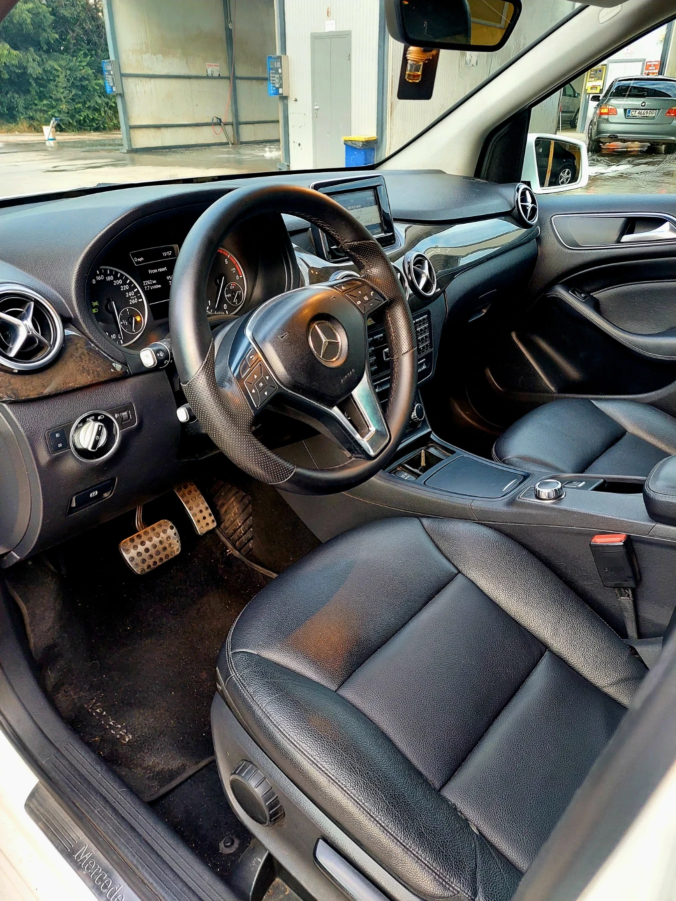 Mercedes-Benz B 180  - изображение 6