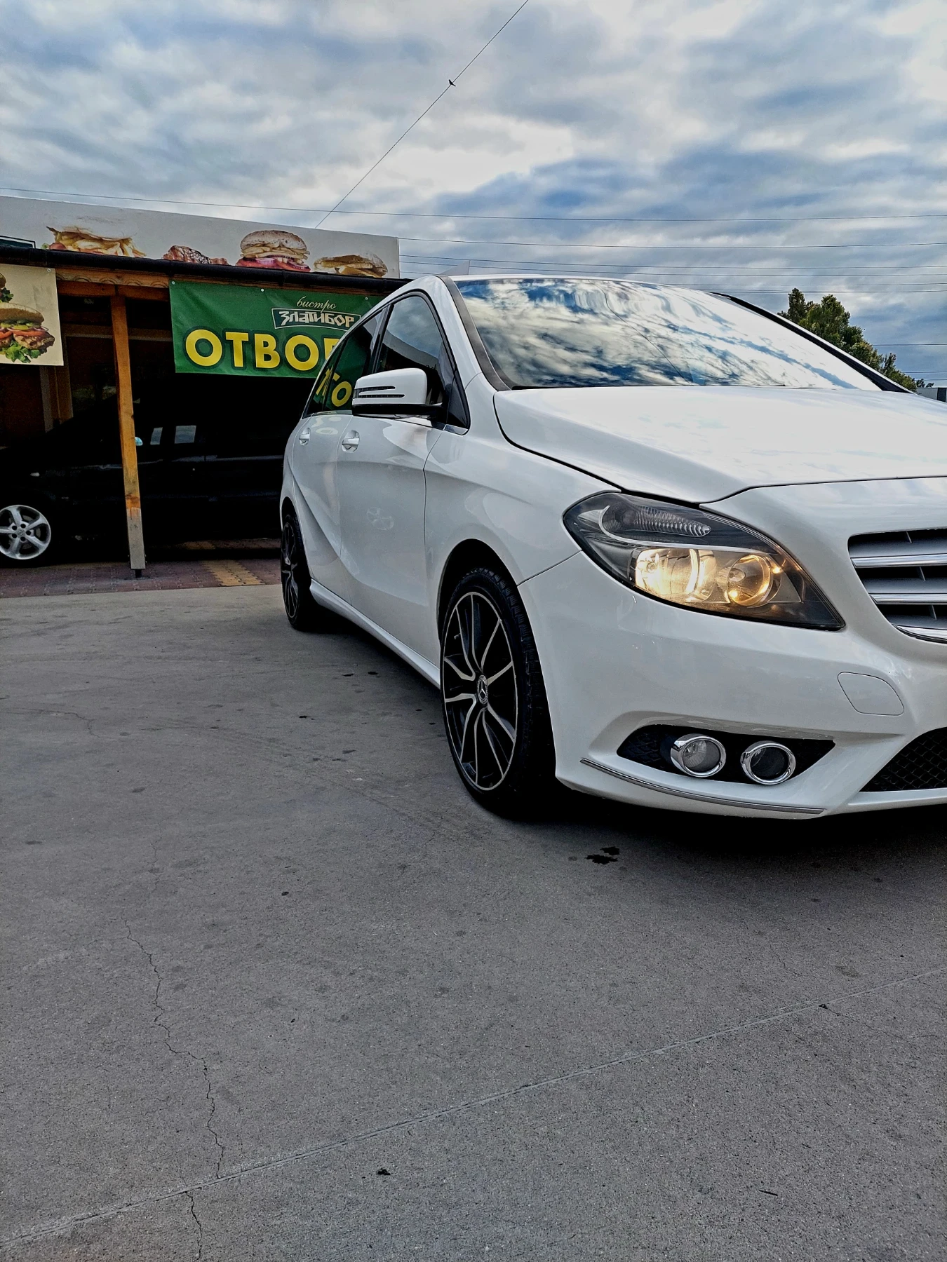 Mercedes-Benz B 180  - изображение 8