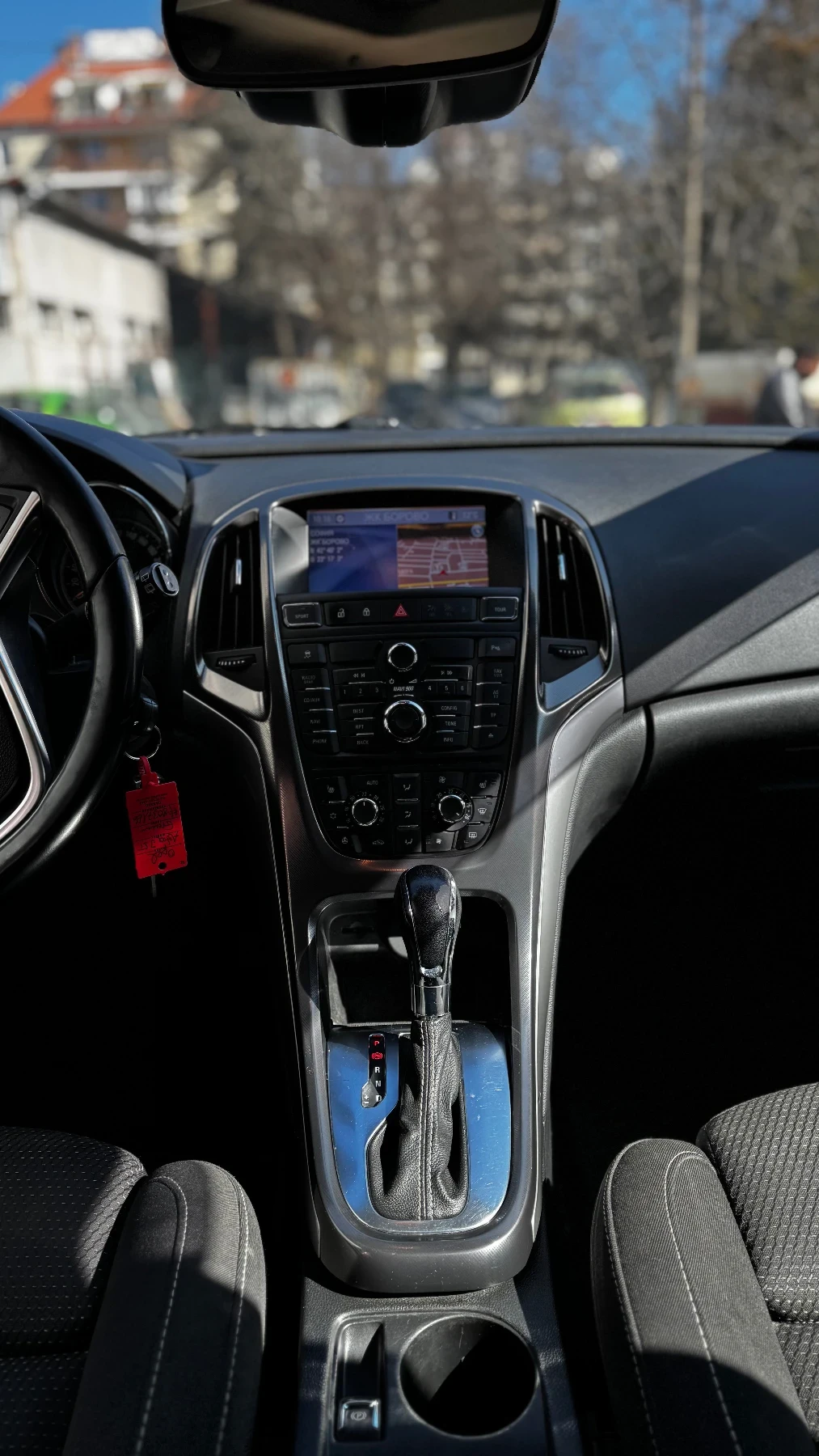 Opel Astra Sports Tourer, снимка 8 - Автомобили и джипове - 53811141