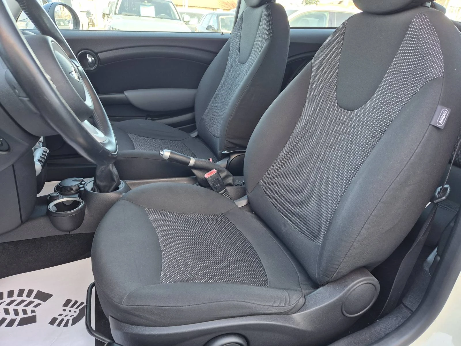 Mini Cooper 1.6D-FACE LIFT , снимка 7 - Автомобили и джипове - 53852478