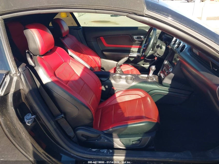 Ford Mustang 2.3l Ecoboost Premium, снимка 5 - Автомобили и джипове - 54002342