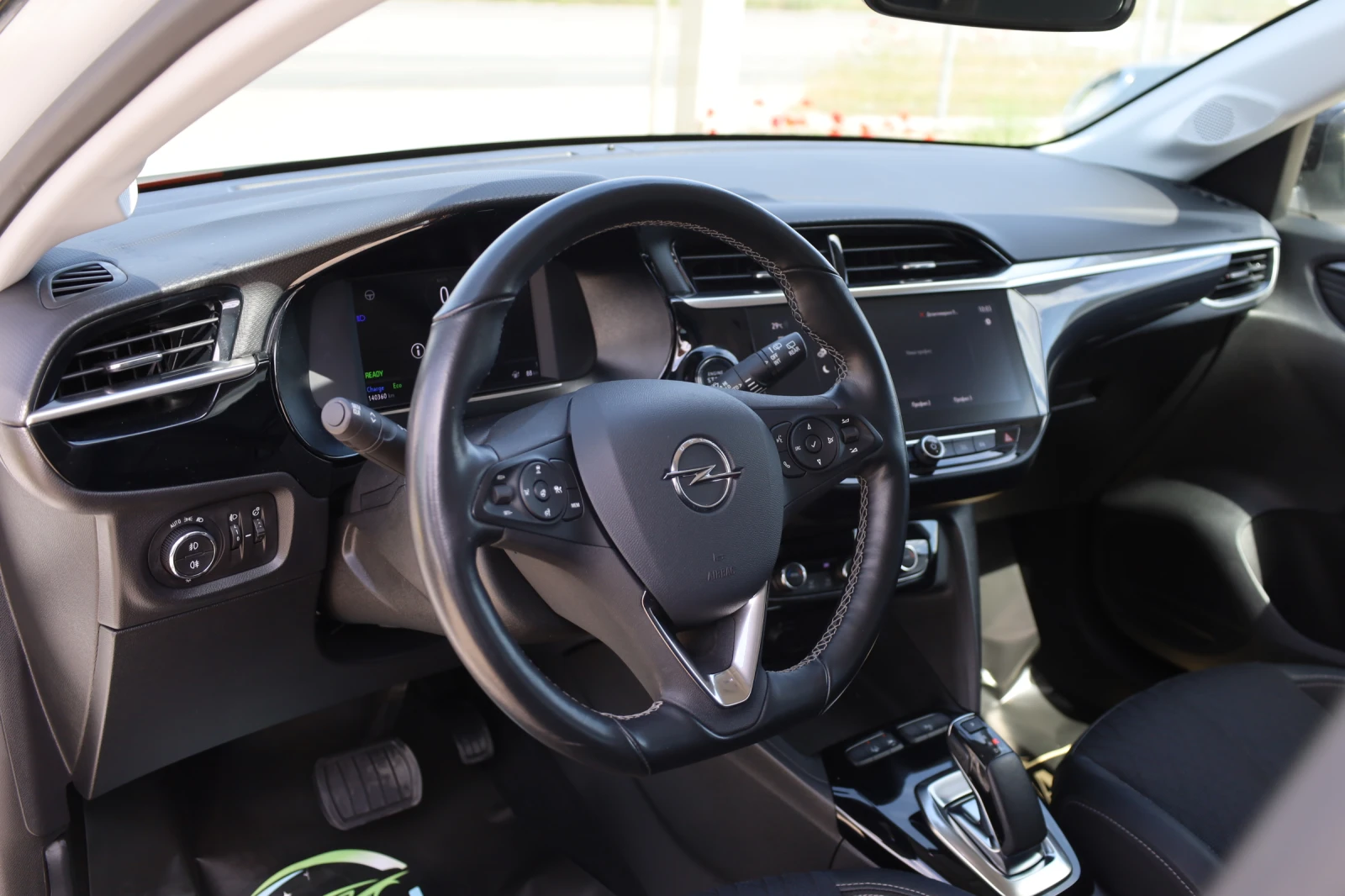 Opel Corsa 50KW* 98%Батерия* , снимка 8 - Автомобили и джипове - 54524408