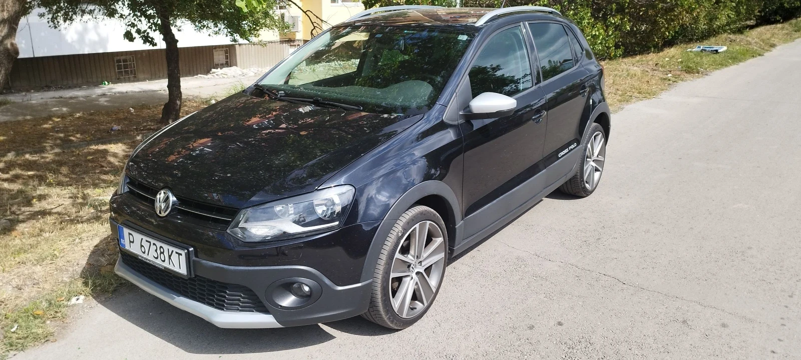 VW Polo Cross Polo 1.6TDI, снимка 2 - Автомобили и джипове - 54656200