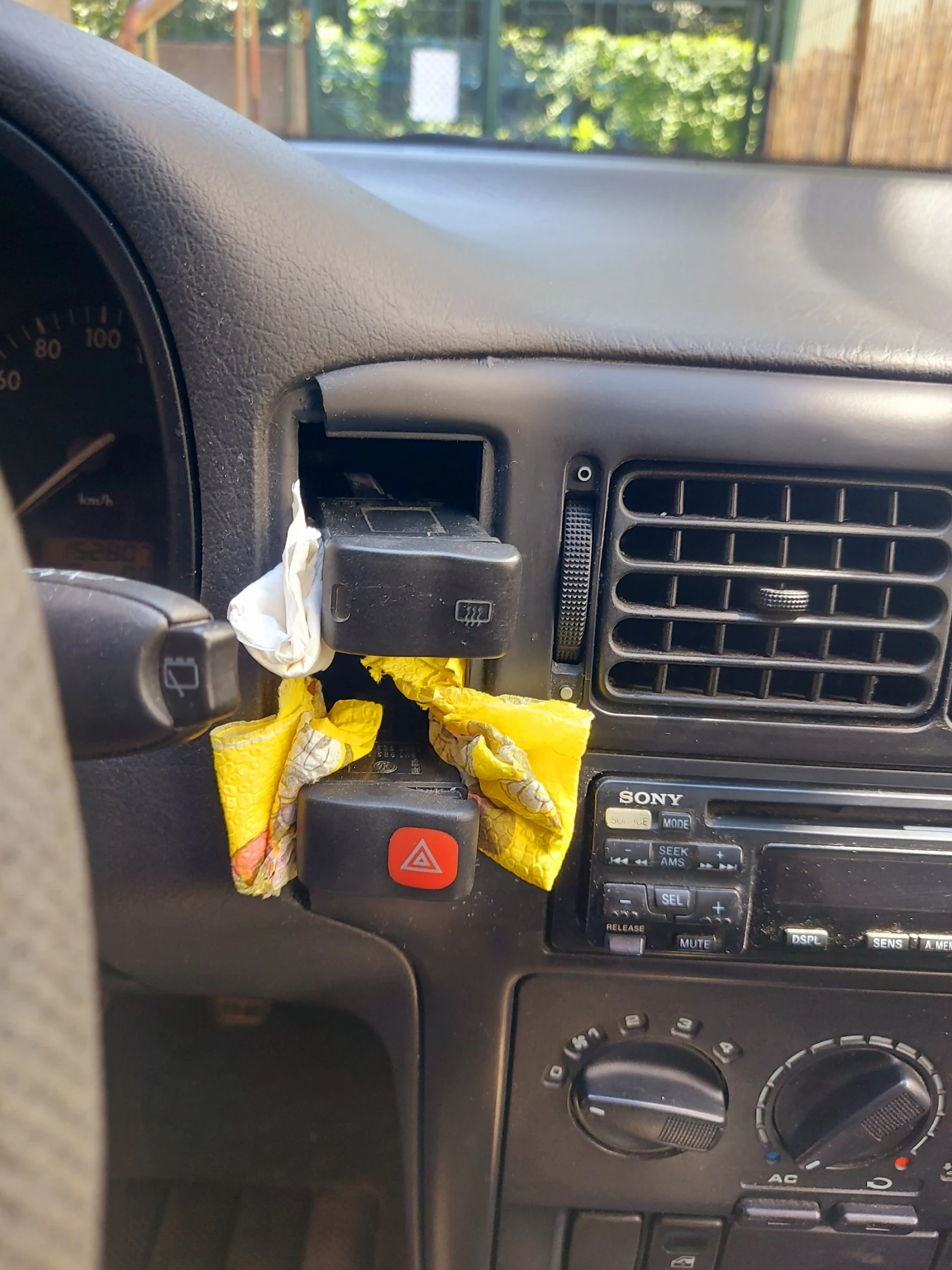 VW Polo Mk3, снимка 17 - Автомобили и джипове - 55105982