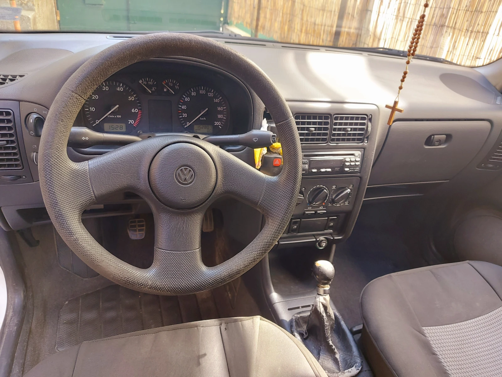VW Polo Mk3, снимка 15 - Автомобили и джипове - 55105982