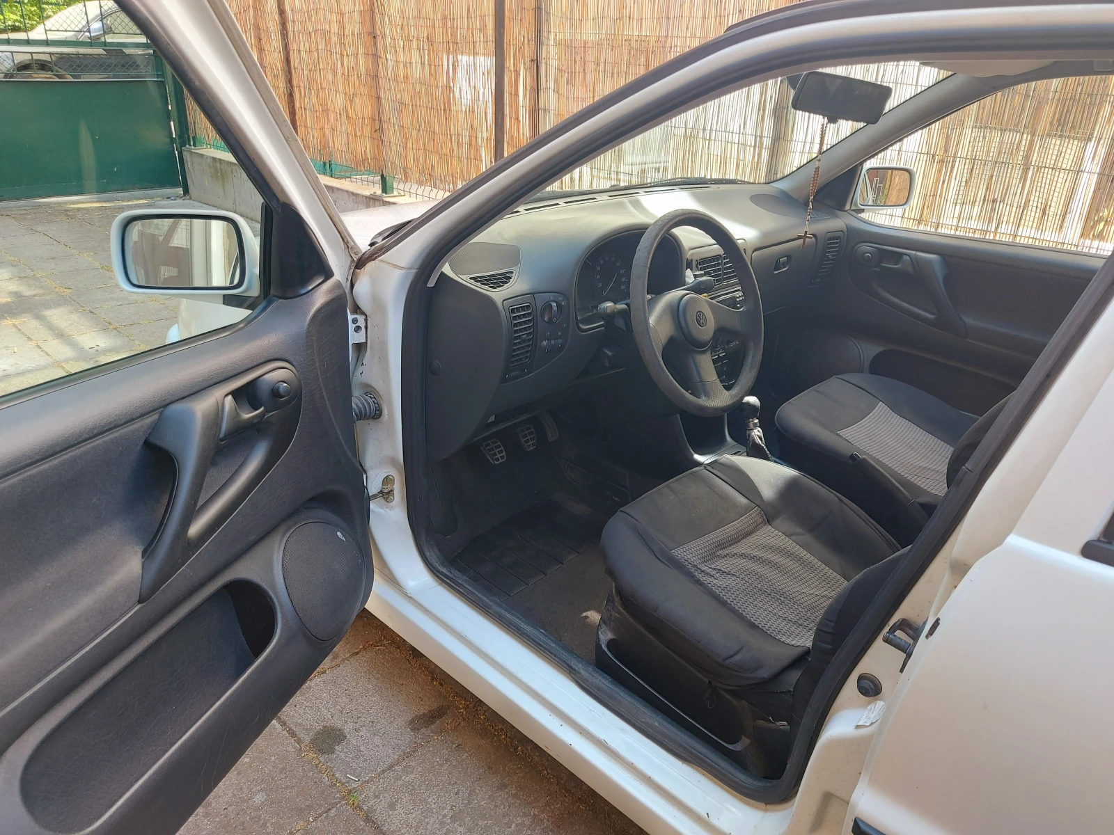 VW Polo Mk3, снимка 13 - Автомобили и джипове - 55105982