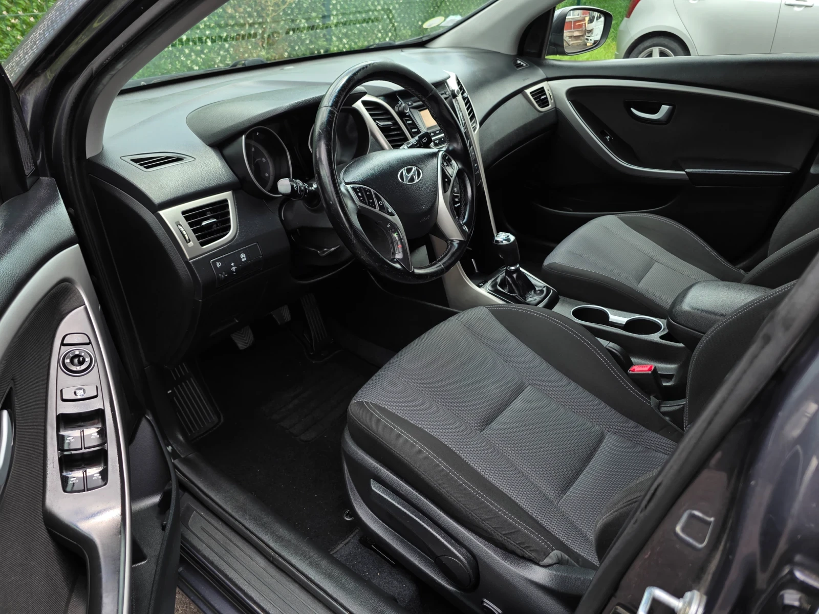 Hyundai I30 1.6 crdi ����6 | Mobile.bg � ����������� 7