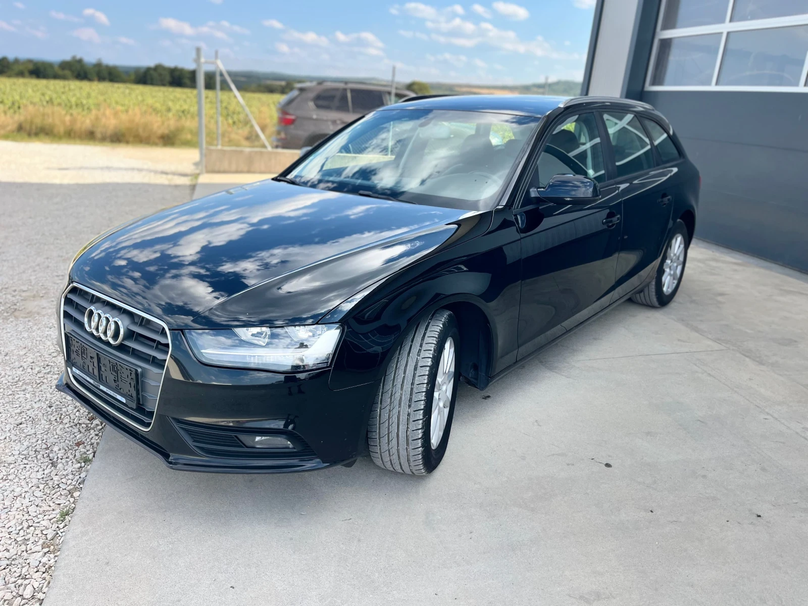 Audi A4 2.0TDi, снимка 2 - Автомобили и джипове - 55616599