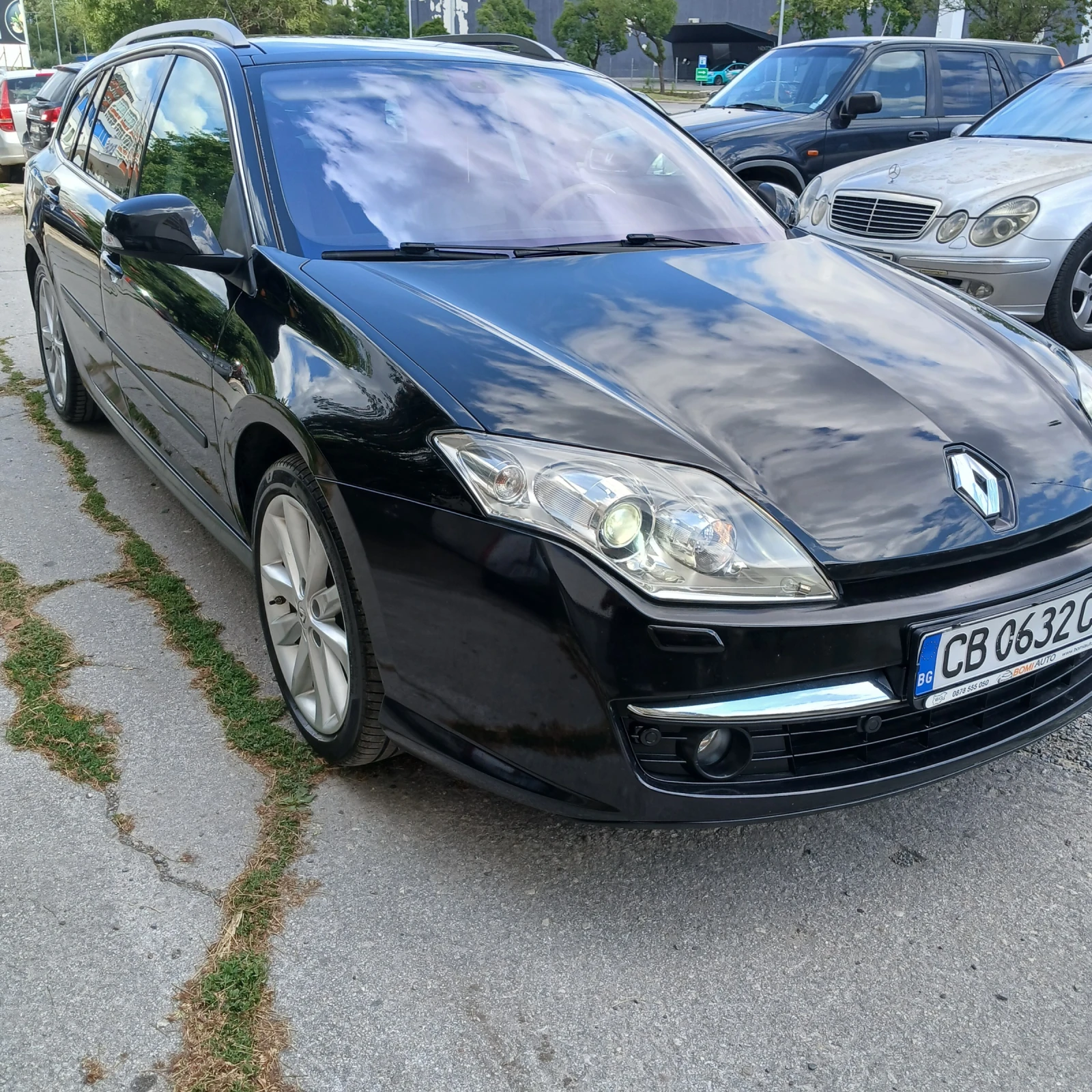 Renault Laguna АВТОМАТИК - ИНИЦИАЛЕ 