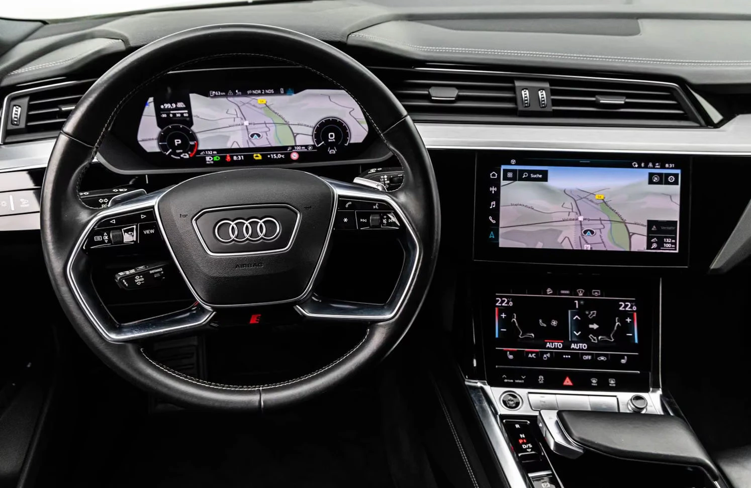 Audi E-Tron SPORTBACK/55/408HP/CAM/DIAMOND/SLINE/BLACK/921z, снимка 8 - Автомобили и джипове - 56295937