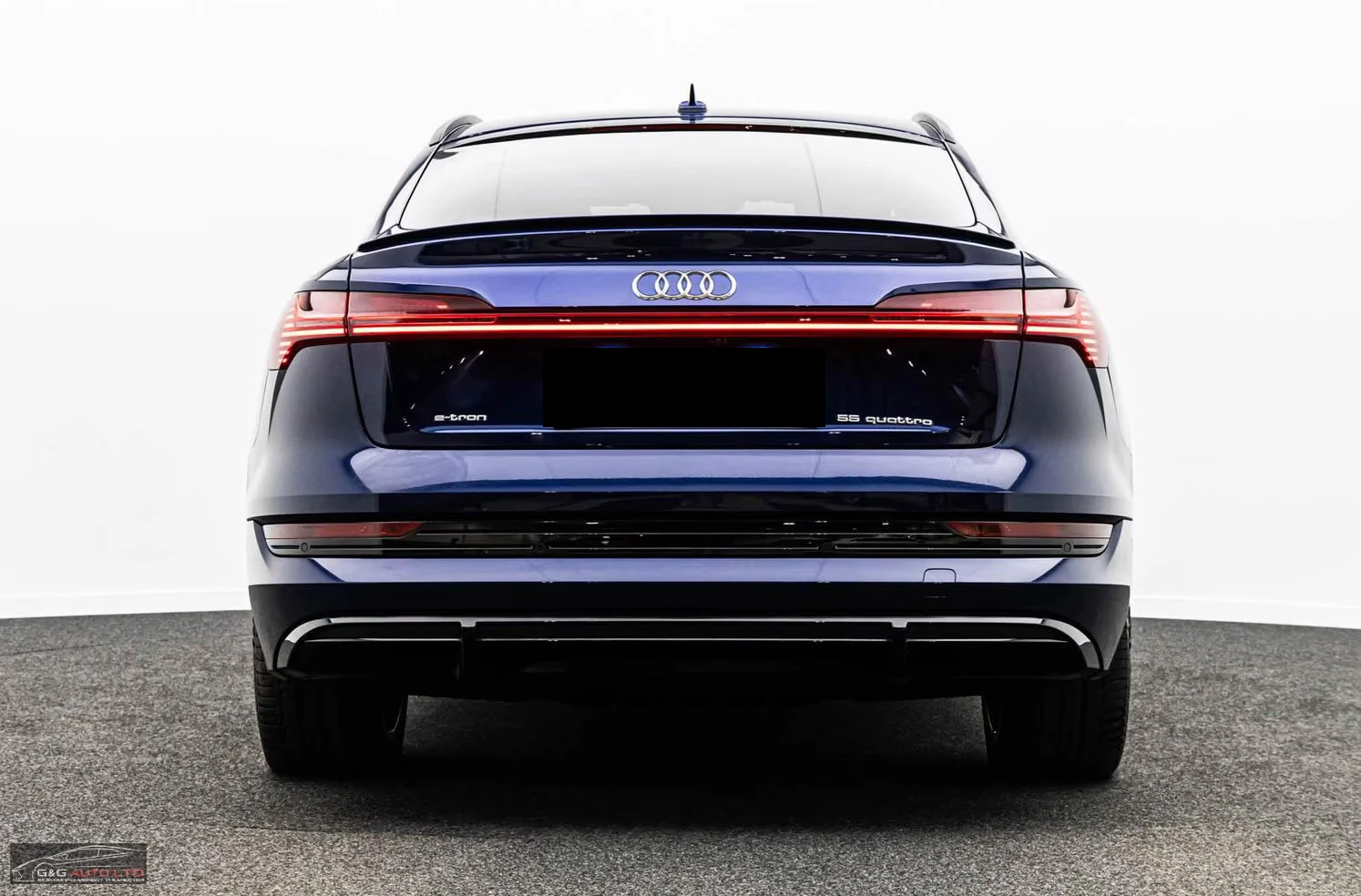 Audi E-Tron SPORTBACK/55/408HP/CAM/DIAMOND/SLINE/BLACK/921z, снимка 7 - Автомобили и джипове - 56295937
