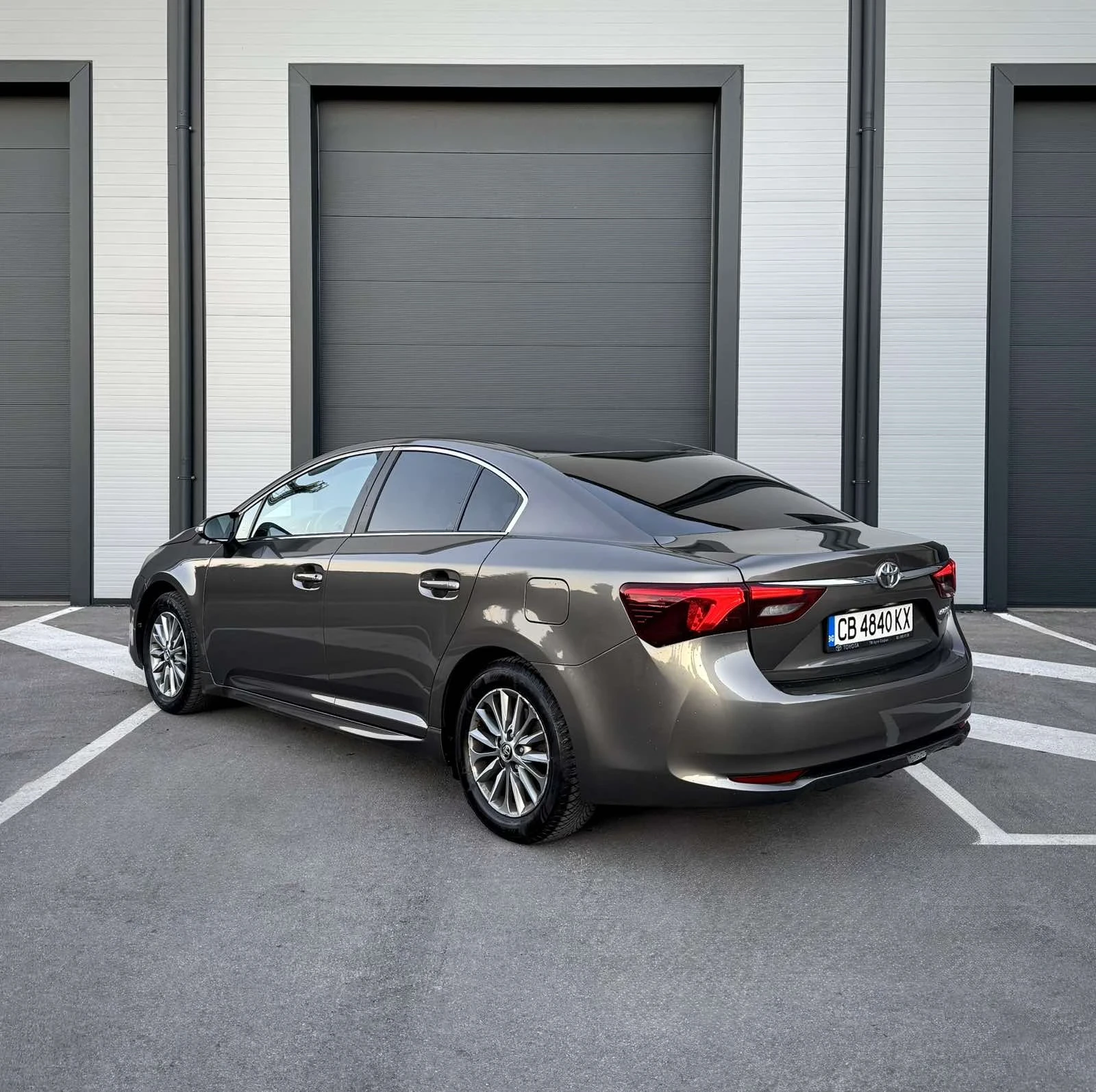Toyota Avensis, снимка 5 - Автомобили и джипове - 56354592