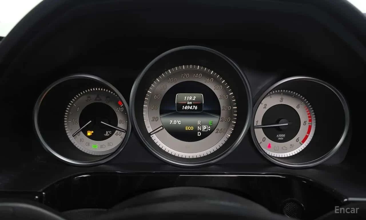 Mercedes-Benz E 220 * E220 CDI Avantgarde * , снимка 8 - Автомобили и джипове - 56596603