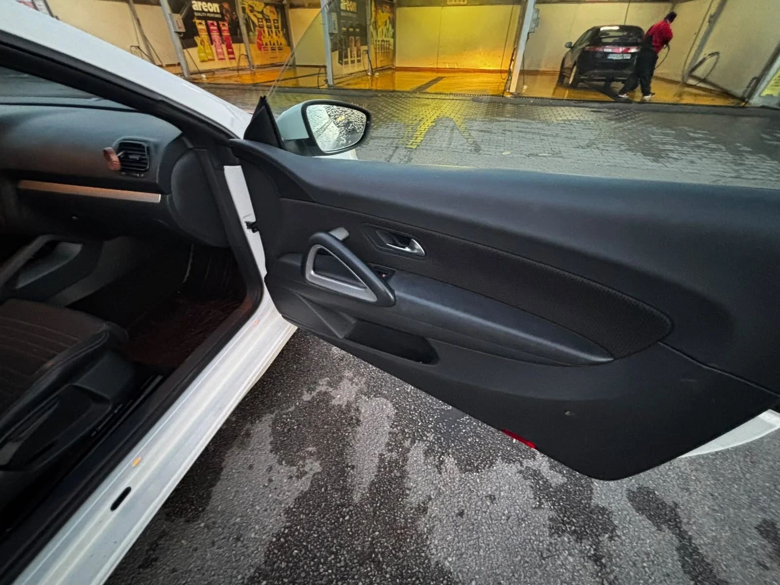VW Scirocco, снимка 9 - Автомобили и джипове - 56647176