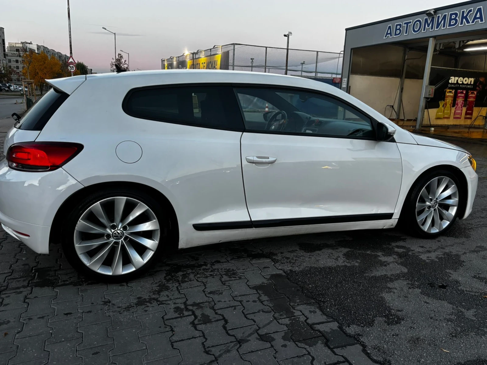 VW Scirocco, снимка 4 - Автомобили и джипове - 56647176
