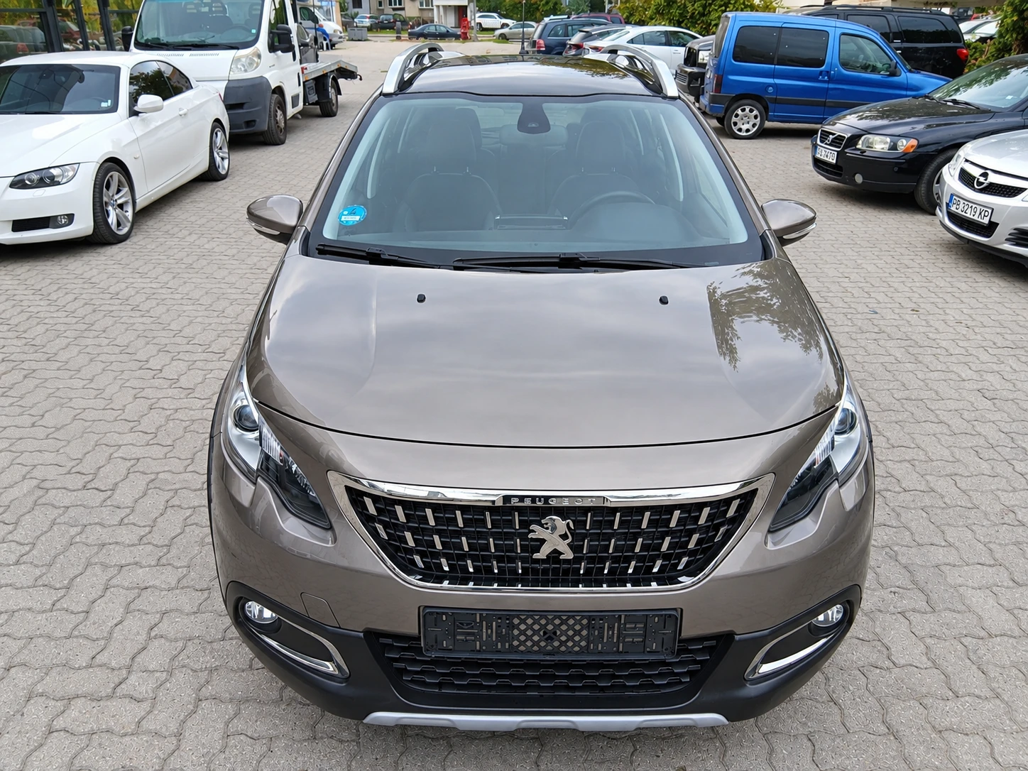 Peugeot 2008 1.2 ALLURE PANORAMA  Като Нова!!!, снимка 2 - Автомобили и джипове - 56713991