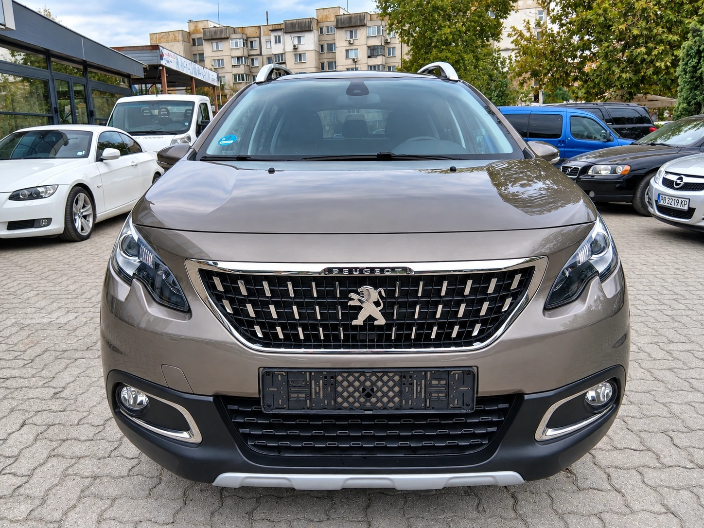 Peugeot 2008 1.2 ALLURE PANORAMA  Като Нова!!!