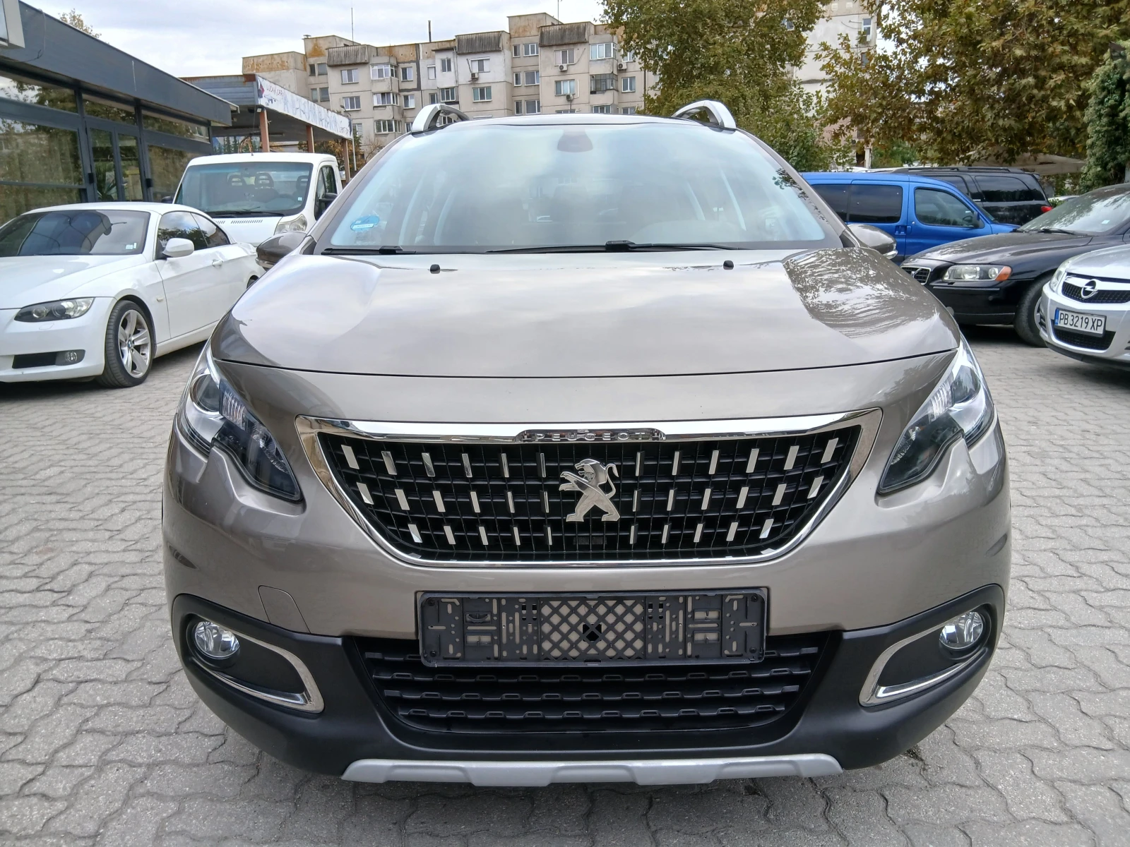 Peugeot 2008 1.2 ALLURE PANORAMA  Като Нова!!!