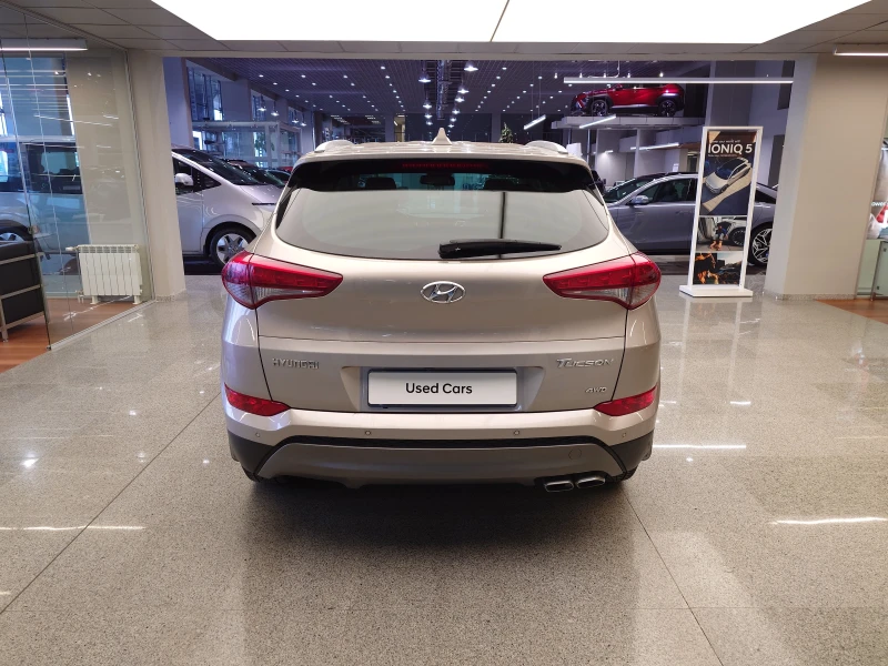 Hyundai Tucson Exclusive AWD , снимка 6 - Автомобили и джипове - 48336068