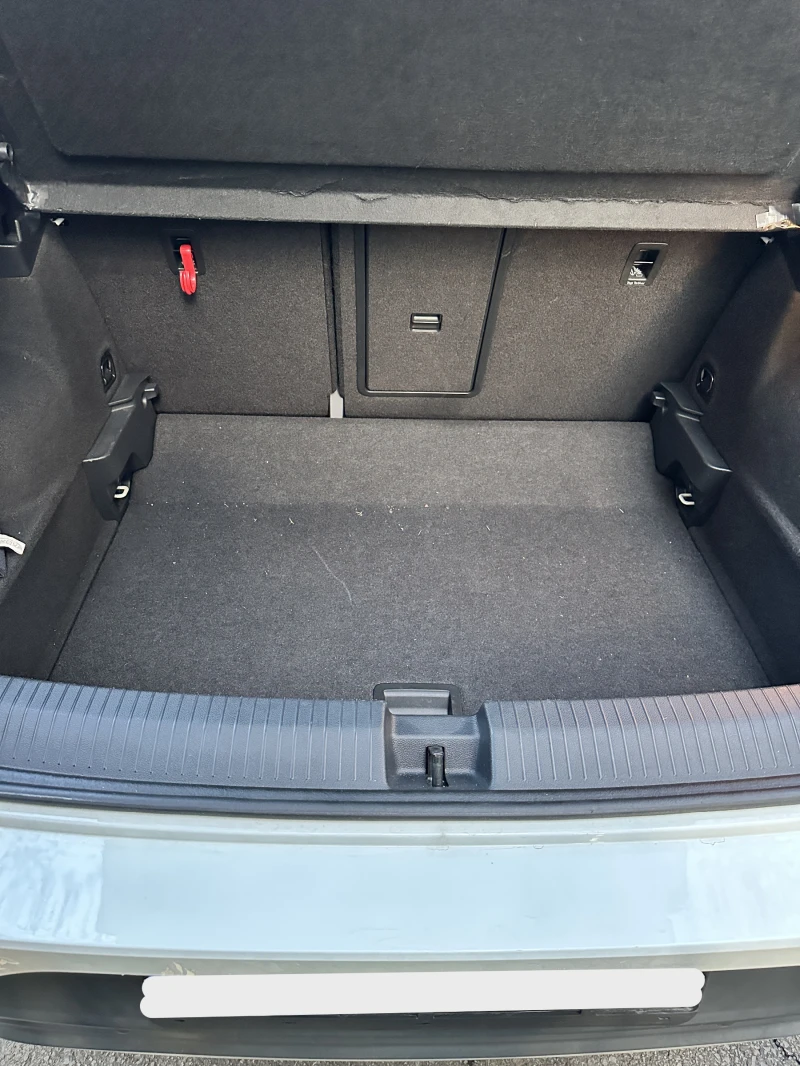 VW T-Roc, снимка 13 - Автомобили и джипове - 52371802