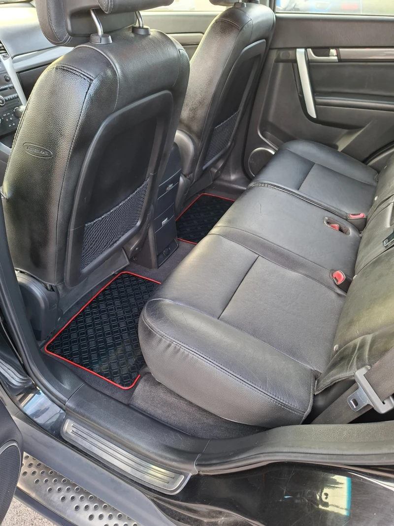 Chevrolet Captiva 6+ 1 МЕСТА, снимка 10 - Автомобили и джипове - 52262403