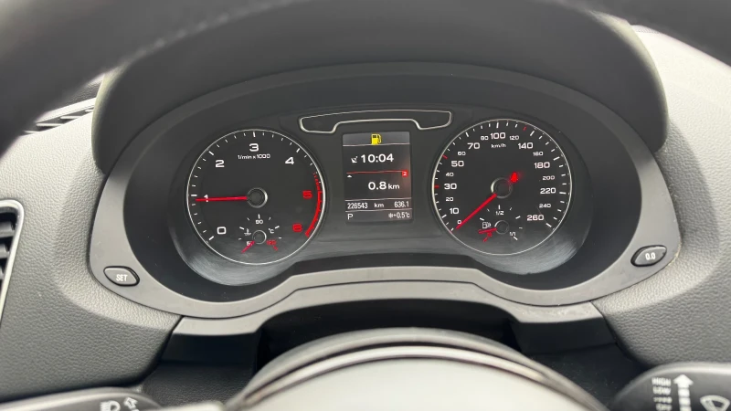 Audi Q3, снимка 14 - Автомобили и джипове - 53333924