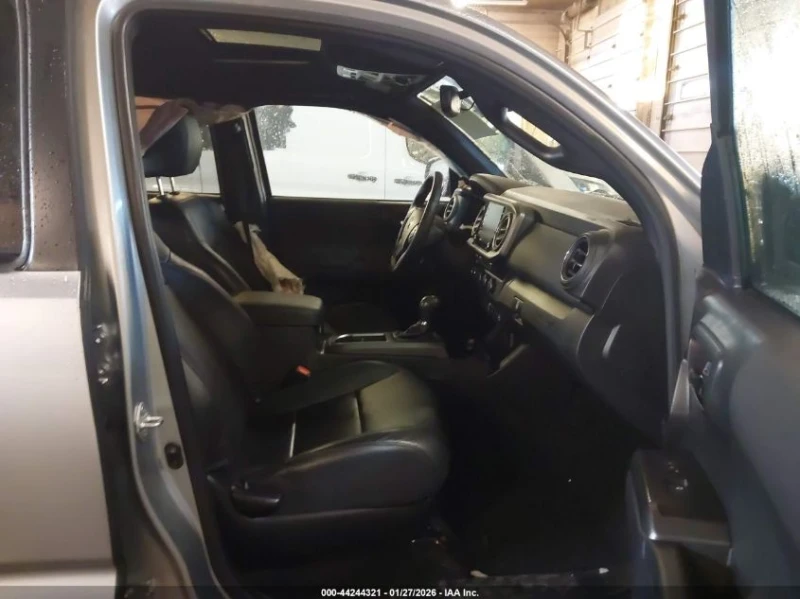 Toyota Tacoma TRD OFF ROAD * CARFAX* , снимка 5 - Автомобили и джипове - 53412484