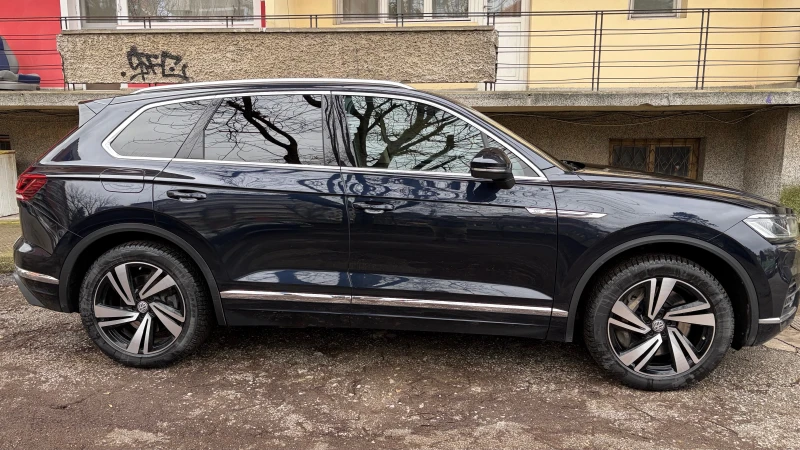 VW Touareg 4.0 TDI SCR, снимка 4 - Автомобили и джипове - 53481810