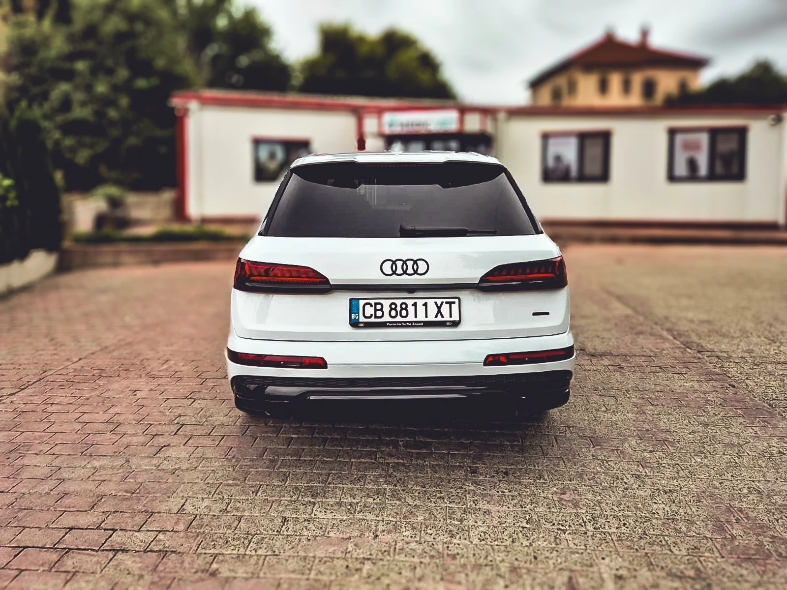 Audi Q7 55 TFSI  S-LINE, BLACK OPTIC, хибрид - изображение 6