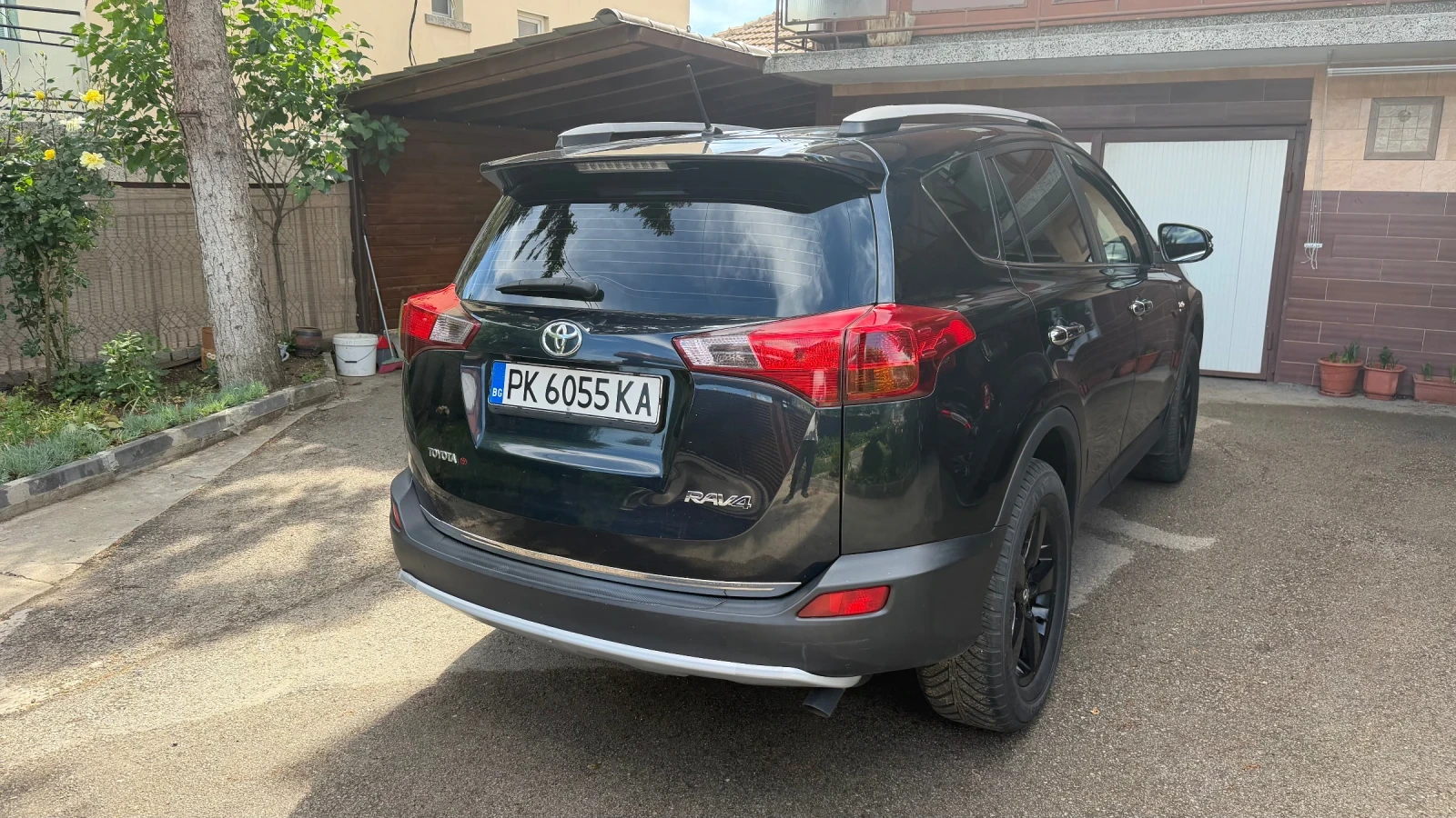 Toyota Rav4 2.0 дизел, снимка 4 - Автомобили и джипове - 54476510