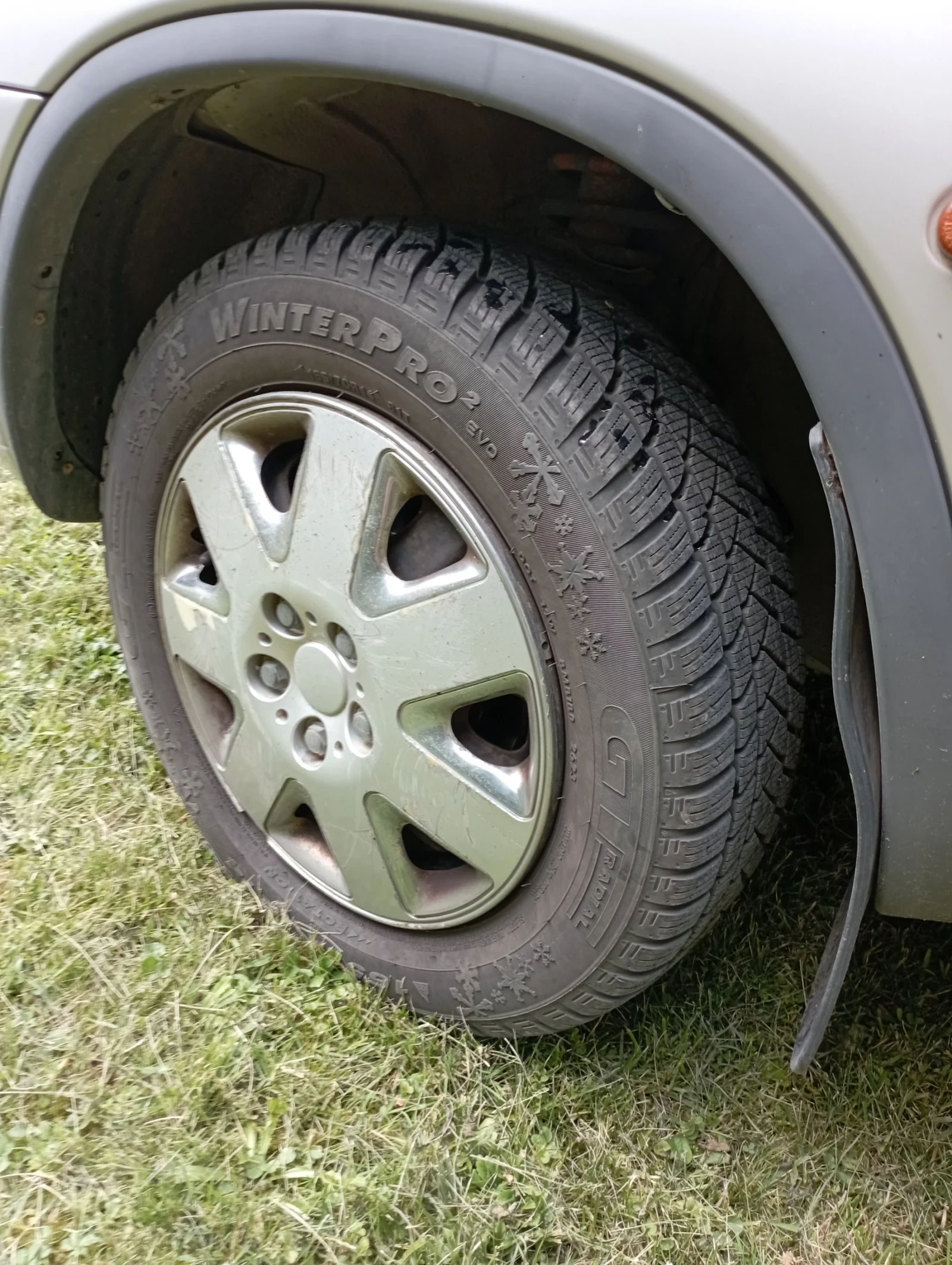 Suzuki Ignis, снимка 5 - Автомобили и джипове - 55006870