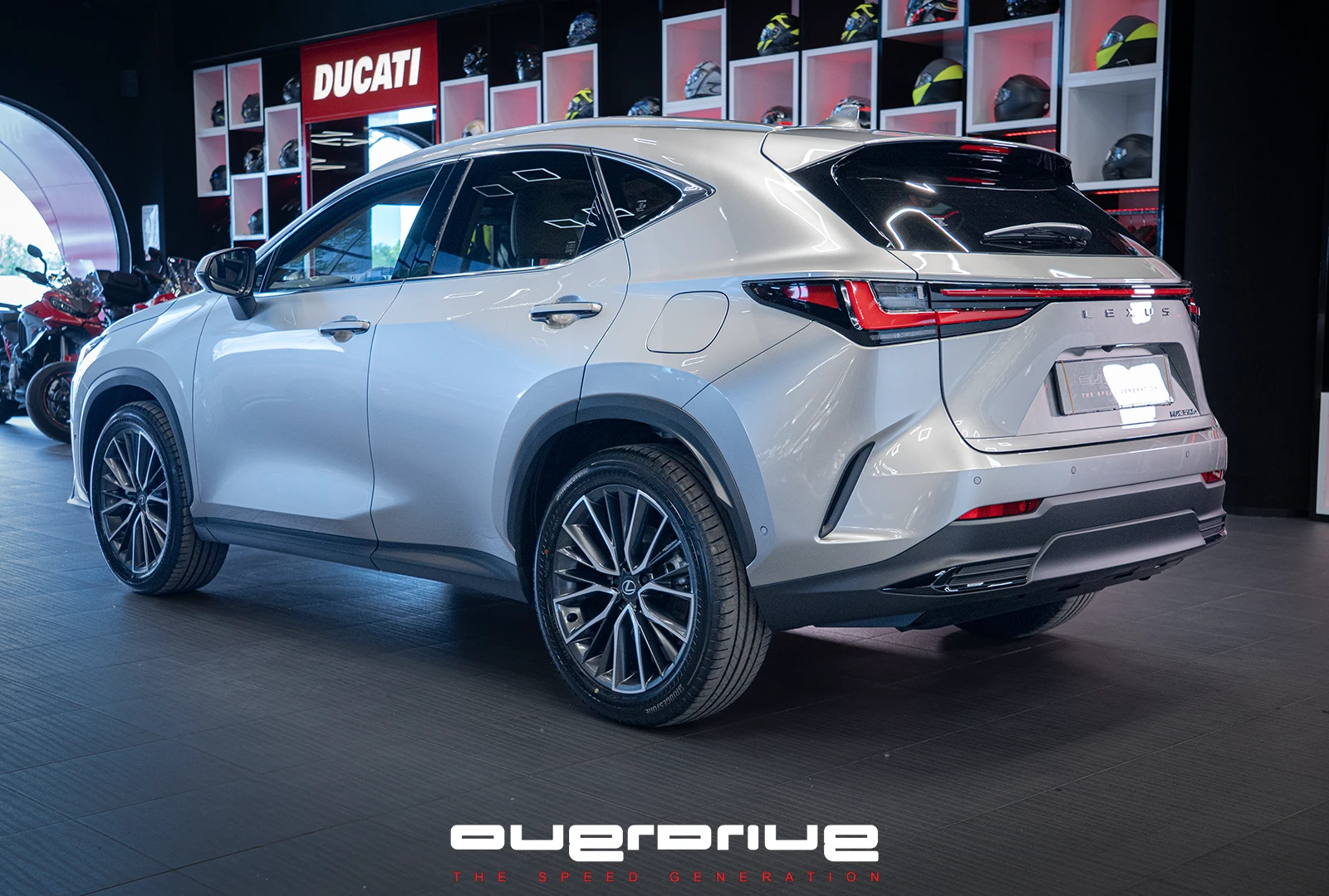 Lexus NX 350h Luxury - Наличен!, снимка 5 - Автомобили и джипове - 55024158