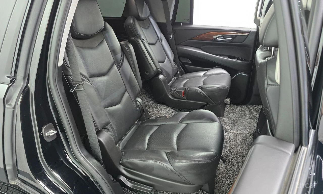 Cadillac Escalade 6.2* ОБДУХВАНЕ* ДИСТРОНИК* МАСАЖ* 360КАМЕРА* , снимка 14 - Автомобили и джипове - 55742739