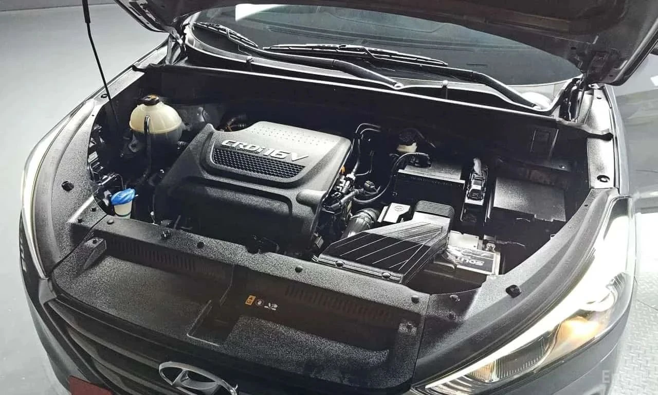 Hyundai Tucson, снимка 14 - Автомобили и джипове - 56727586