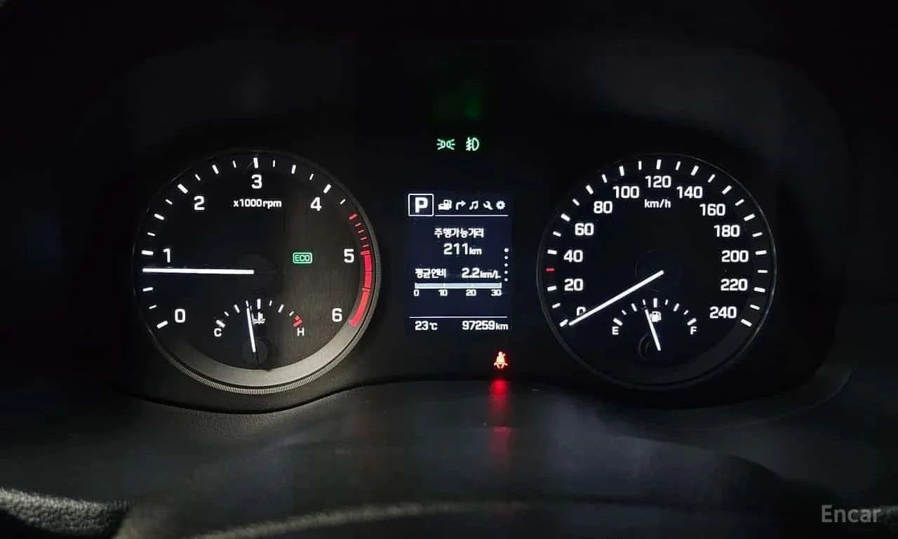 Hyundai Tucson, снимка 10 - Автомобили и джипове - 56727586